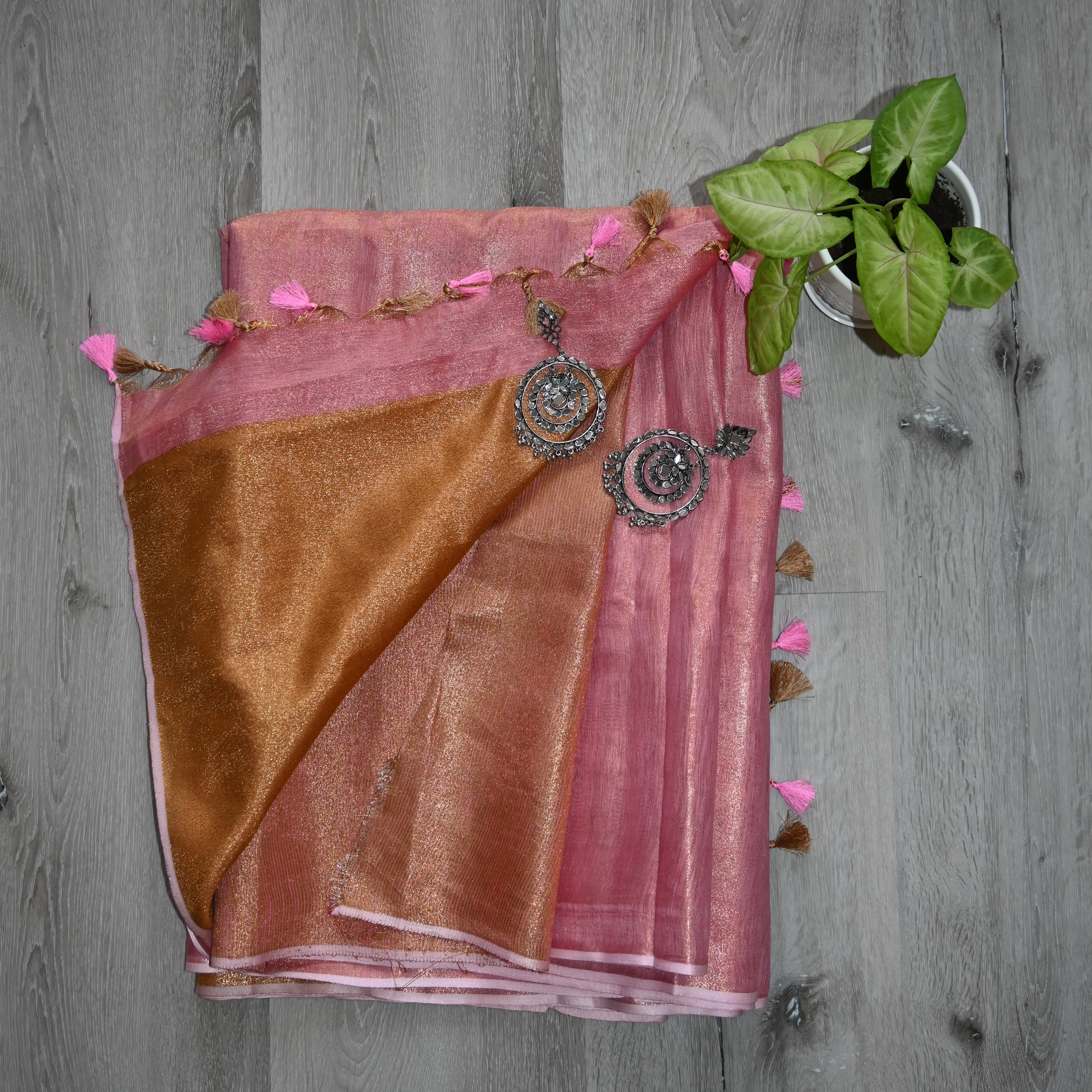 Metalic Tissue linen Saree