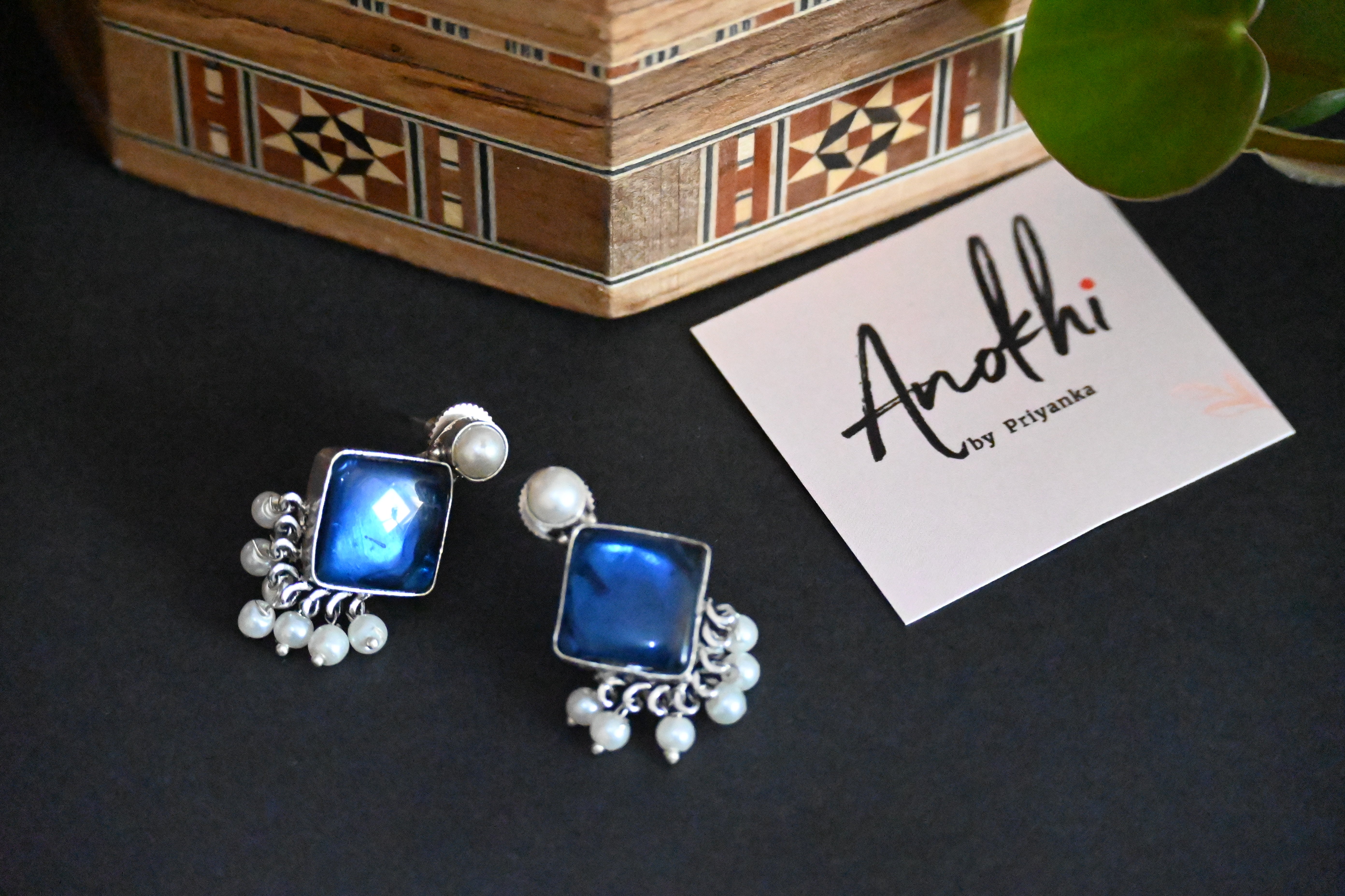 Monalisa Stone, Silver Look Alike Oxidized Earrings