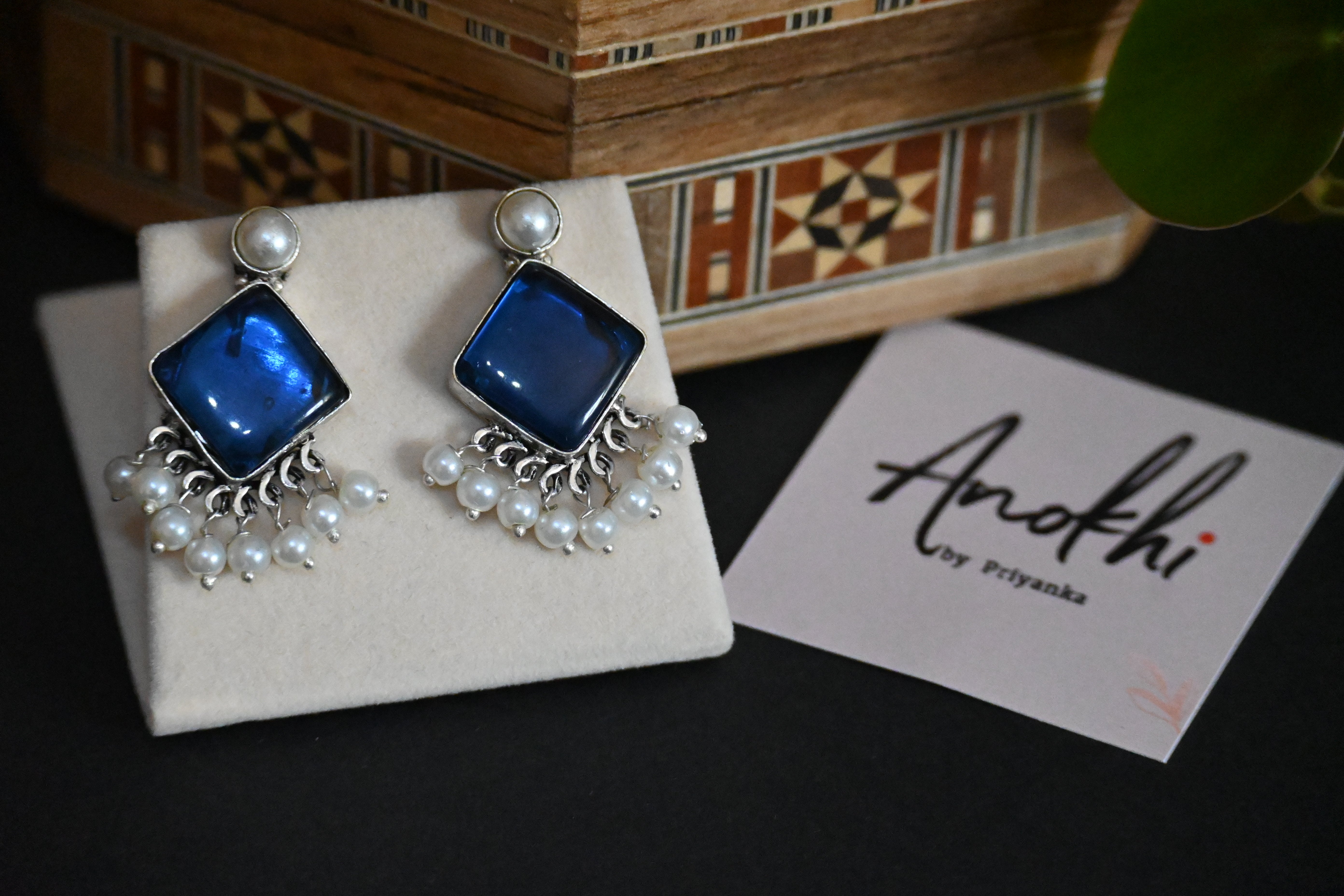 Monalisa Stone, Silver Look Alike Oxidized Earrings