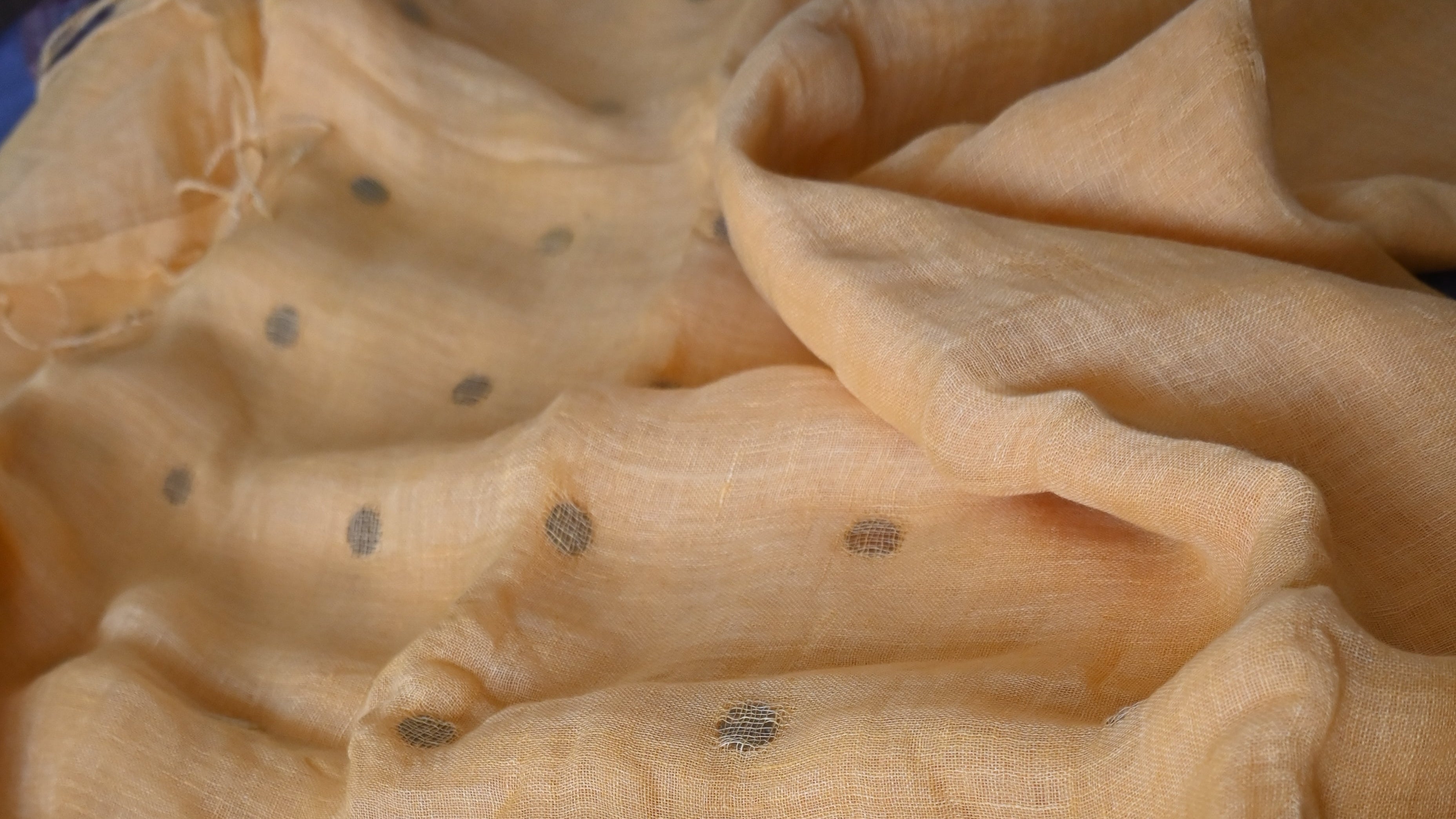 Pure Linen Yellow Ginni Saree