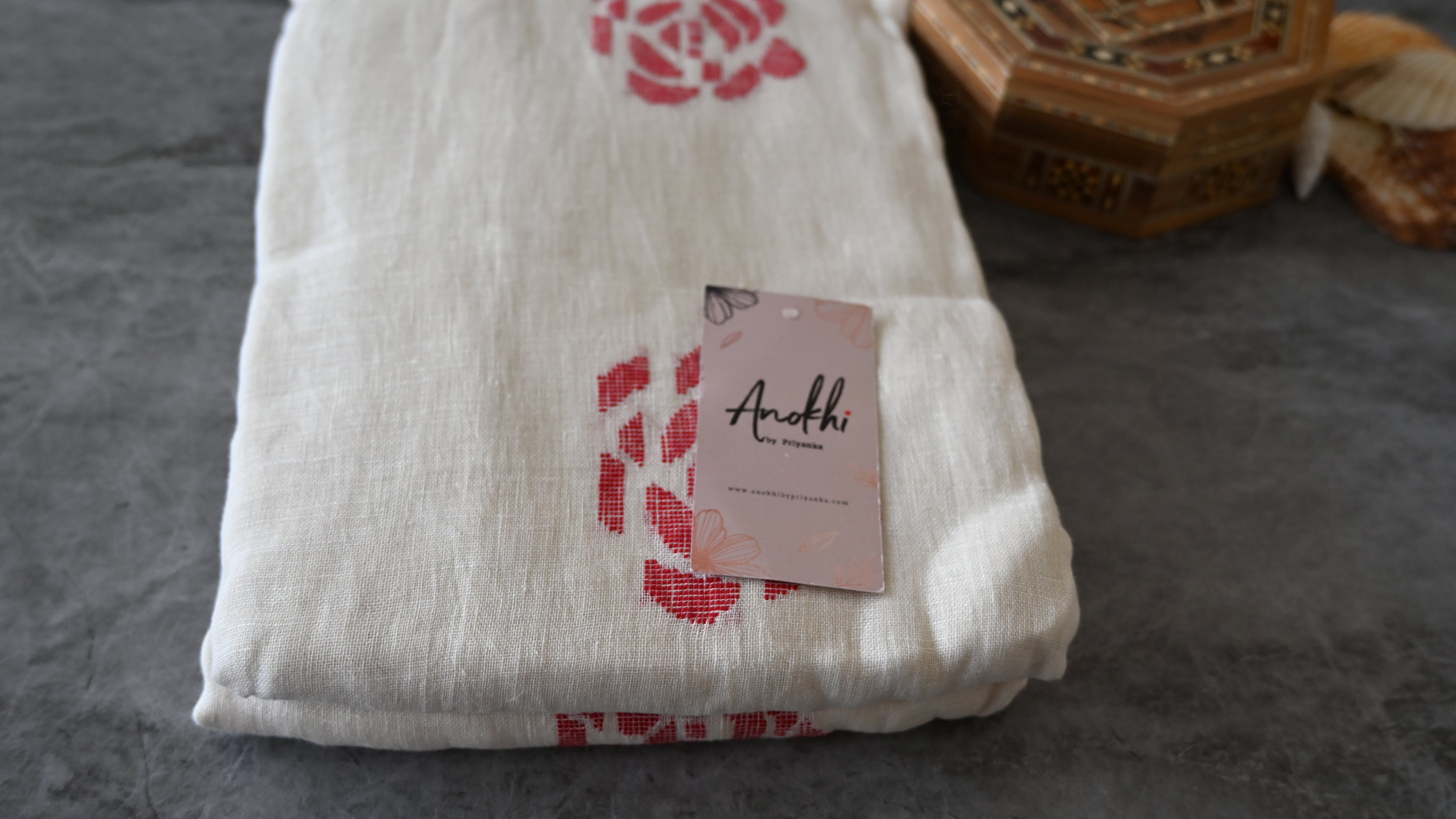 Pure Linen White Jamdani Handloom Saree