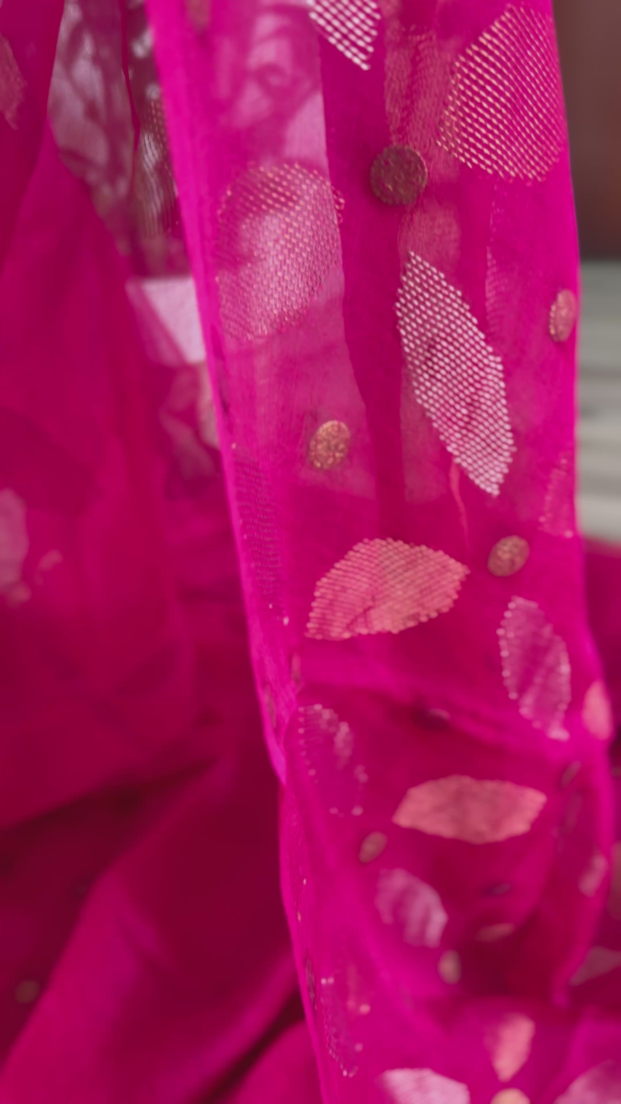 Marla Silk Gini Pink Saree